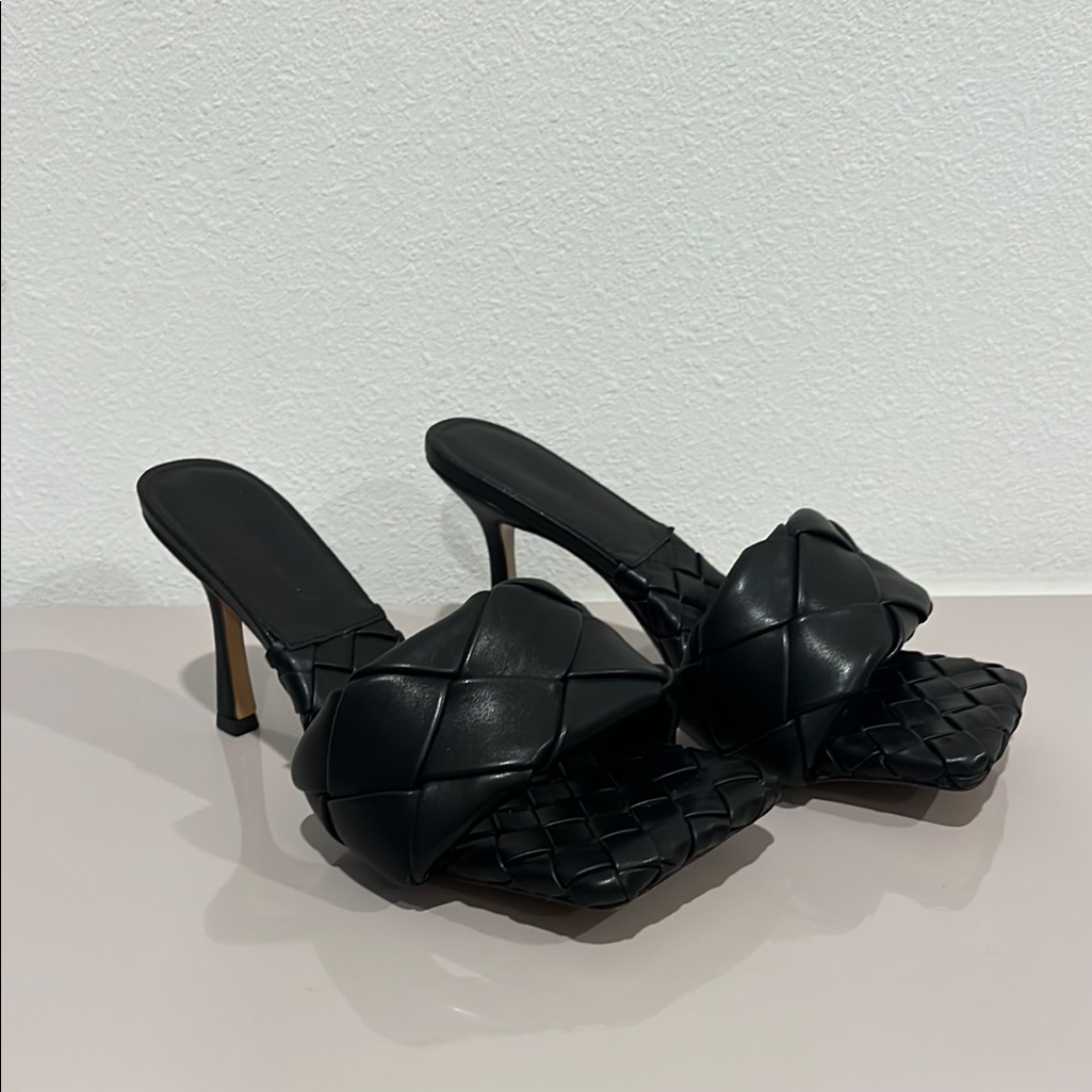 Bottega Veneta Black Woven Leather Heels